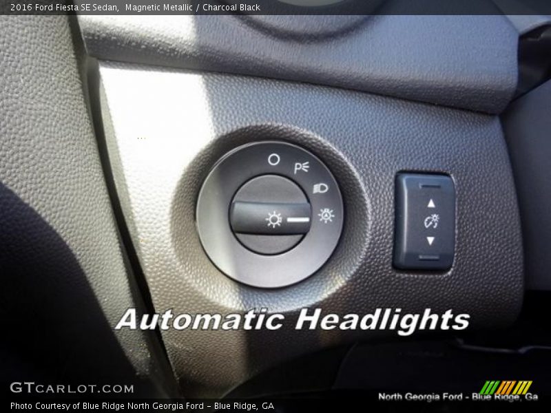 Magnetic Metallic / Charcoal Black 2016 Ford Fiesta SE Sedan