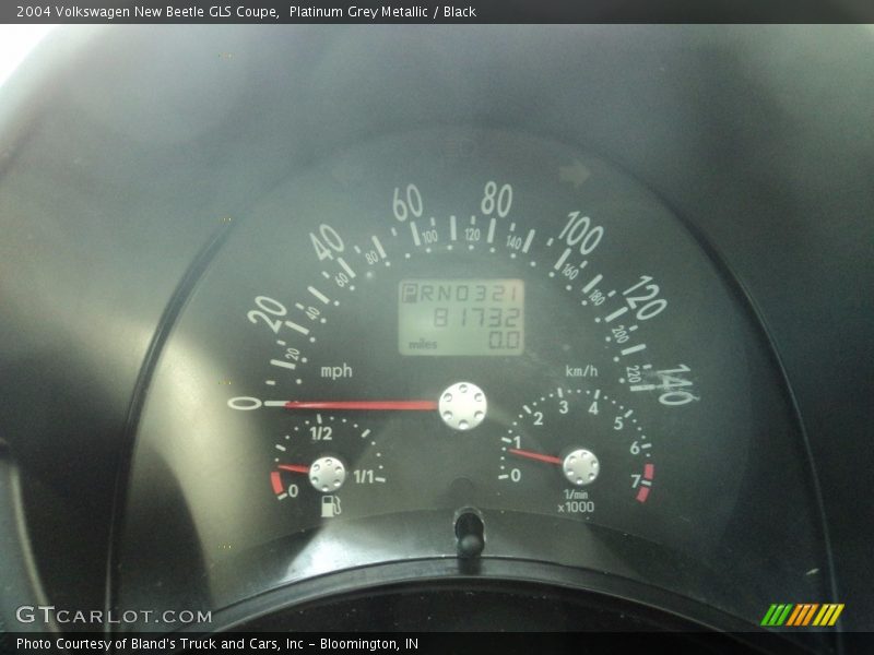 Platinum Grey Metallic / Black 2004 Volkswagen New Beetle GLS Coupe