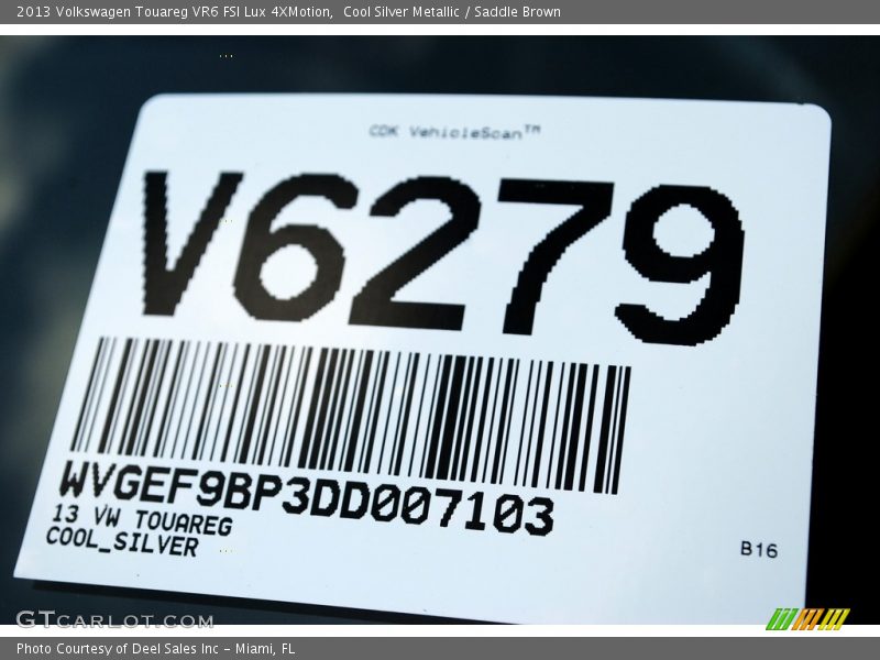 Cool Silver Metallic / Saddle Brown 2013 Volkswagen Touareg VR6 FSI Lux 4XMotion