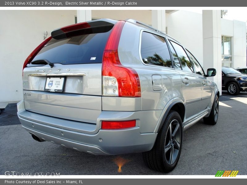 Electric Silver Metallic / R-Design Calcite 2013 Volvo XC90 3.2 R-Design