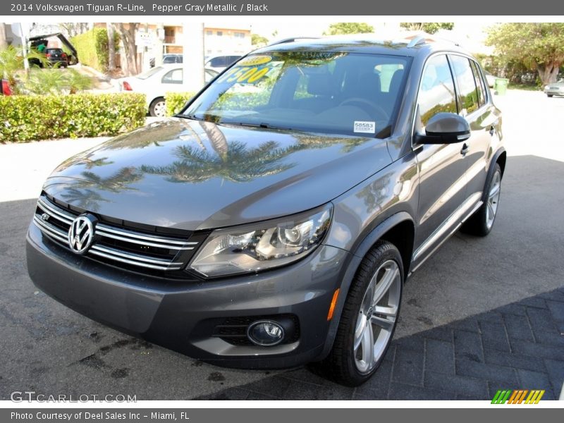 Pepper Gray Metallic / Black 2014 Volkswagen Tiguan R-Line