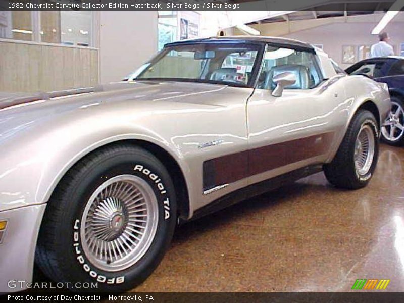 Silver Beige / Silver Beige 1982 Chevrolet Corvette Collector Edition Hatchback