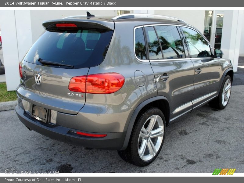 Pepper Gray Metallic / Black 2014 Volkswagen Tiguan R-Line