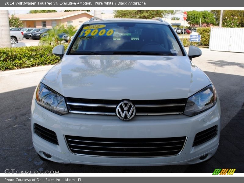 Pure White / Black Anthracite 2014 Volkswagen Touareg V6 Executive 4Motion