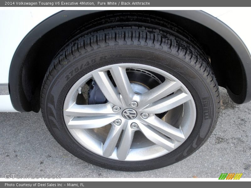 Pure White / Black Anthracite 2014 Volkswagen Touareg V6 Executive 4Motion