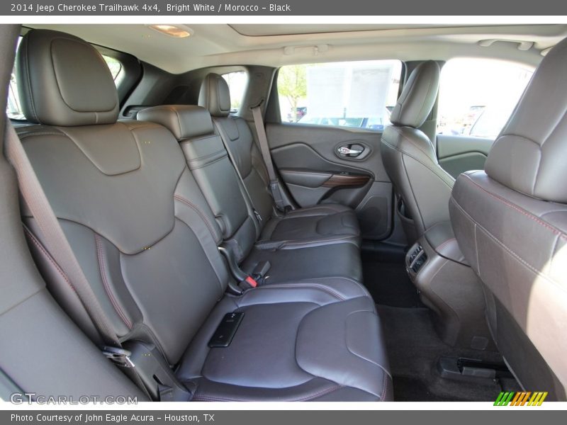 Bright White / Morocco - Black 2014 Jeep Cherokee Trailhawk 4x4