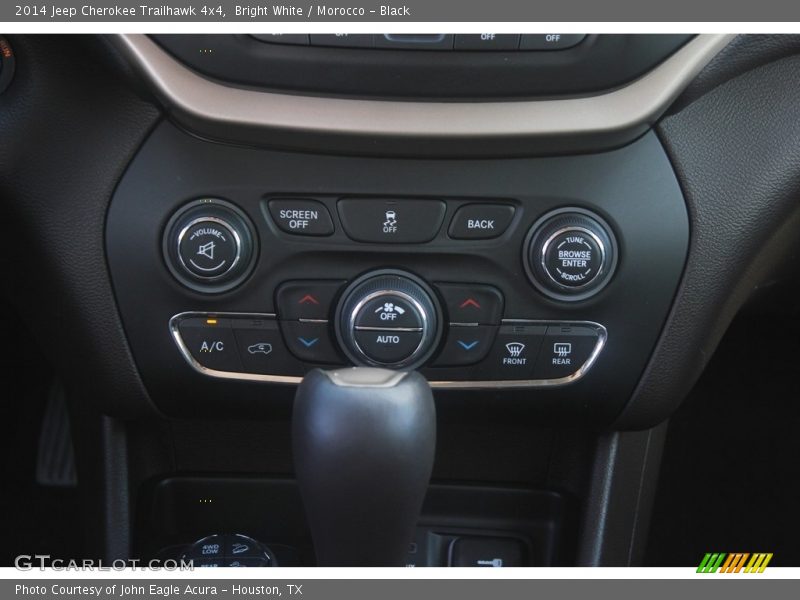 Bright White / Morocco - Black 2014 Jeep Cherokee Trailhawk 4x4