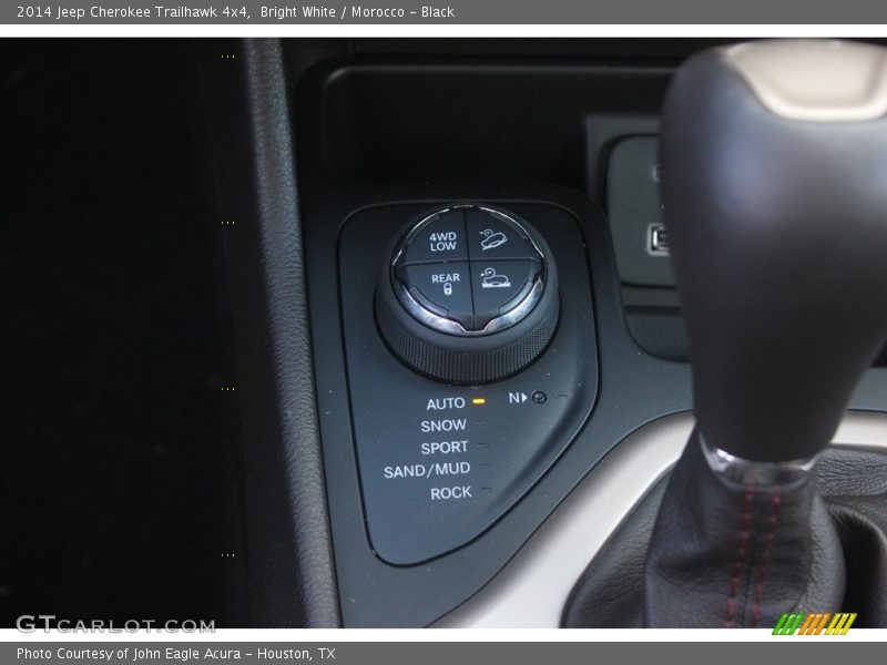 Bright White / Morocco - Black 2014 Jeep Cherokee Trailhawk 4x4