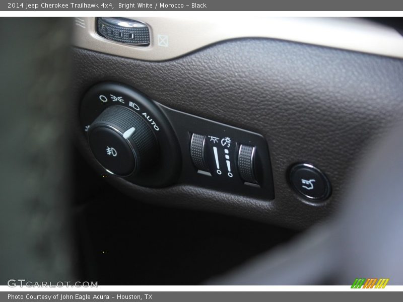Bright White / Morocco - Black 2014 Jeep Cherokee Trailhawk 4x4