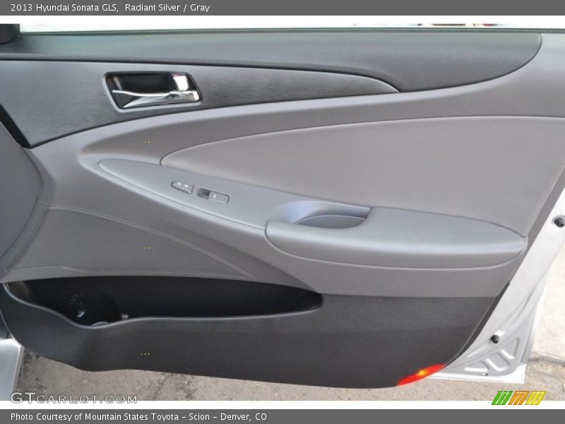 Radiant Silver / Gray 2013 Hyundai Sonata GLS