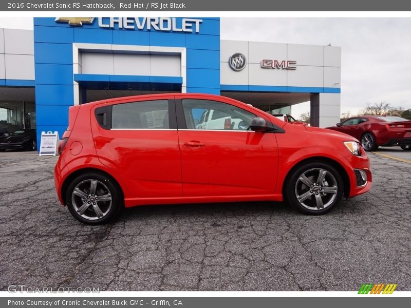 Red Hot / RS Jet Black 2016 Chevrolet Sonic RS Hatchback