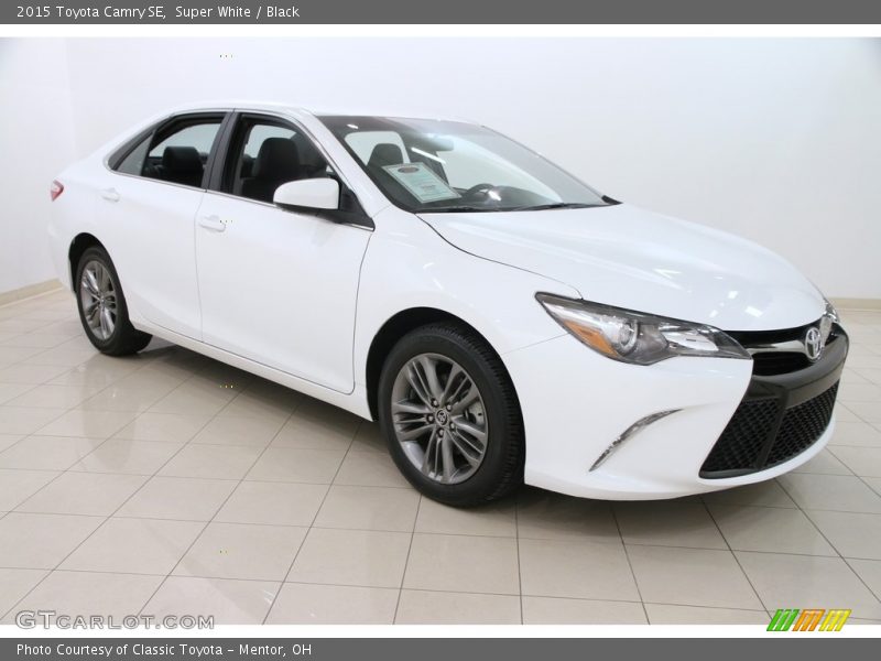  2015 Camry SE Super White