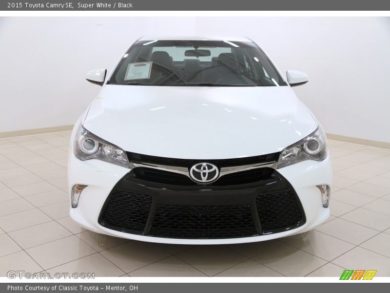  2015 Camry SE Super White