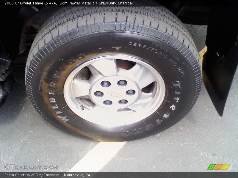 Light Pewter Metallic / Gray/Dark Charcoal 2003 Chevrolet Tahoe LS 4x4