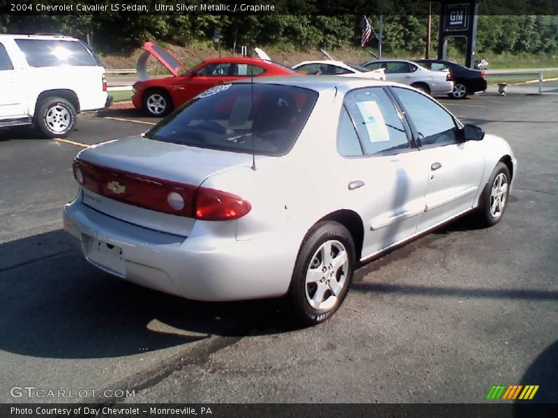 Ultra Silver Metallic / Graphite 2004 Chevrolet Cavalier LS Sedan