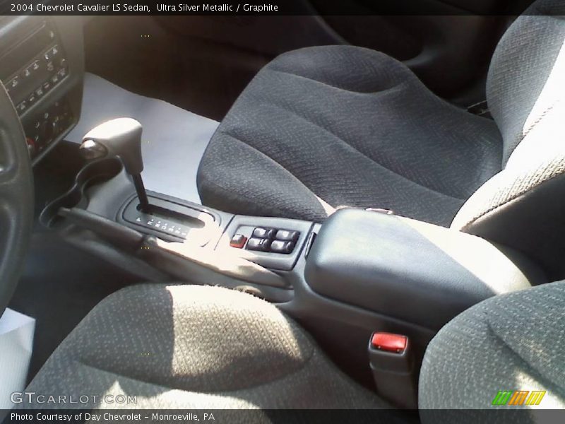 Ultra Silver Metallic / Graphite 2004 Chevrolet Cavalier LS Sedan