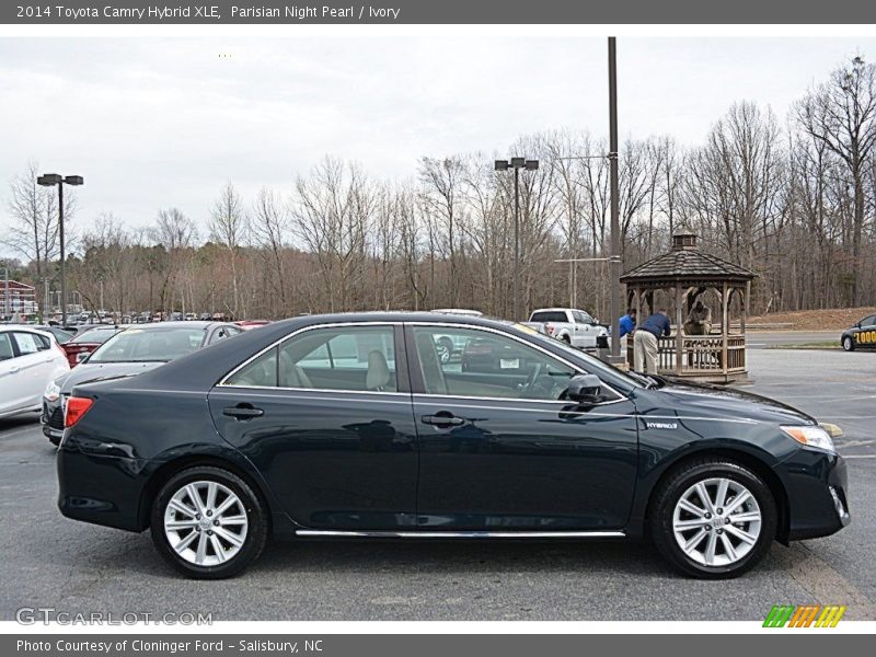 Parisian Night Pearl / Ivory 2014 Toyota Camry Hybrid XLE