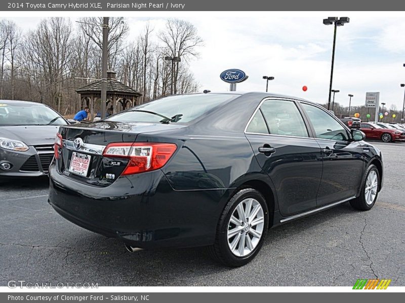 Parisian Night Pearl / Ivory 2014 Toyota Camry Hybrid XLE