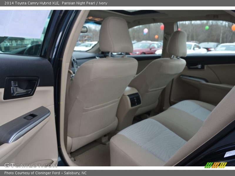 Parisian Night Pearl / Ivory 2014 Toyota Camry Hybrid XLE