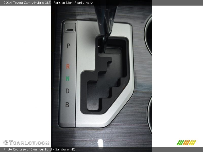 Parisian Night Pearl / Ivory 2014 Toyota Camry Hybrid XLE