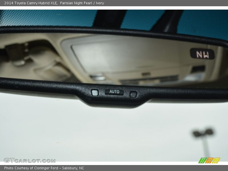 Parisian Night Pearl / Ivory 2014 Toyota Camry Hybrid XLE