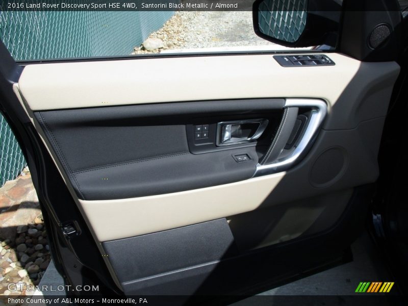 Santorini Black Metallic / Almond 2016 Land Rover Discovery Sport HSE 4WD