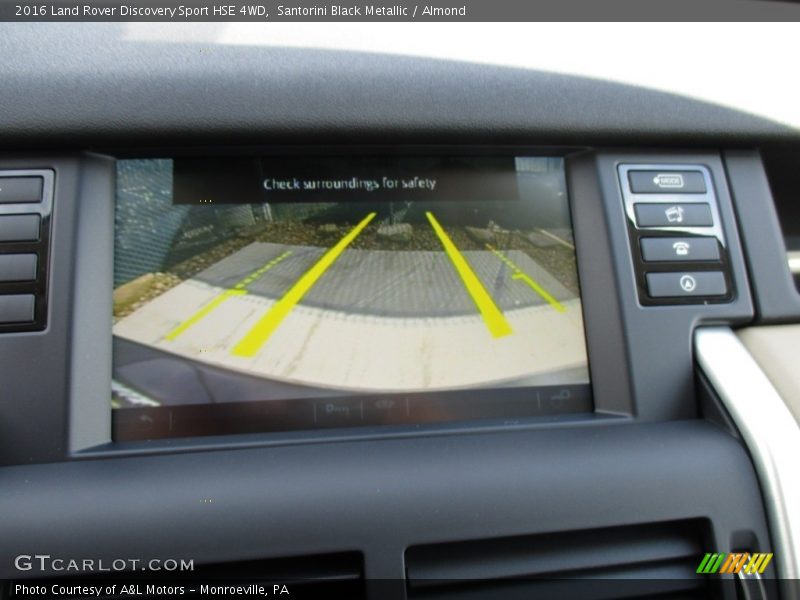 Santorini Black Metallic / Almond 2016 Land Rover Discovery Sport HSE 4WD