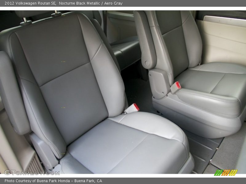 Nocturne Black Metallic / Aero Gray 2012 Volkswagen Routan SE