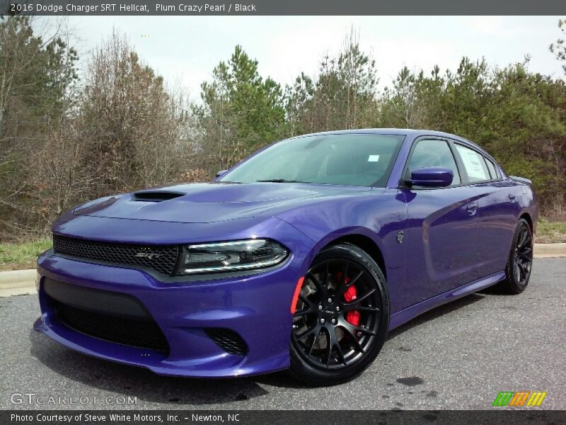 Front 3/4 View of 2016 Charger SRT Hellcat