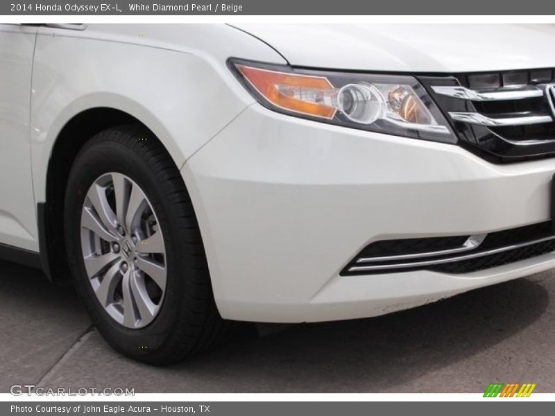 White Diamond Pearl / Beige 2014 Honda Odyssey EX-L