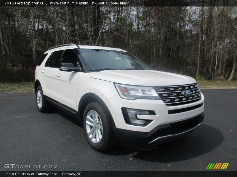 White Platinum Metallic Tri-Coat / Ebony Black 2016 Ford Explorer XLT