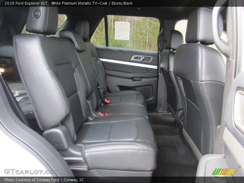 White Platinum Metallic Tri-Coat / Ebony Black 2016 Ford Explorer XLT