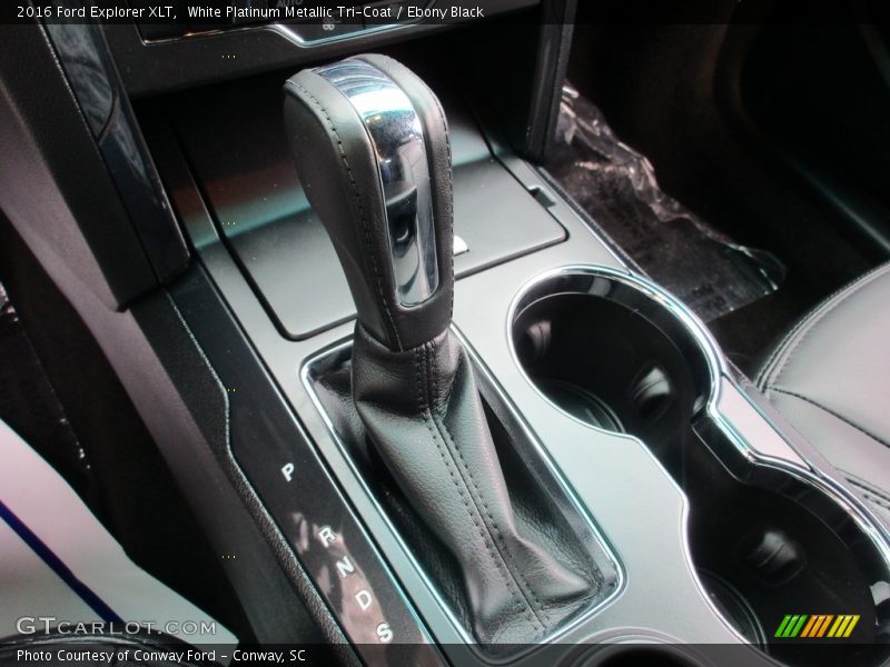 White Platinum Metallic Tri-Coat / Ebony Black 2016 Ford Explorer XLT