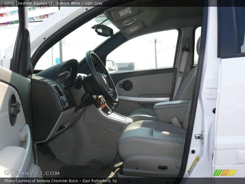 Summit White / Light Gray 2009 Chevrolet Equinox LT