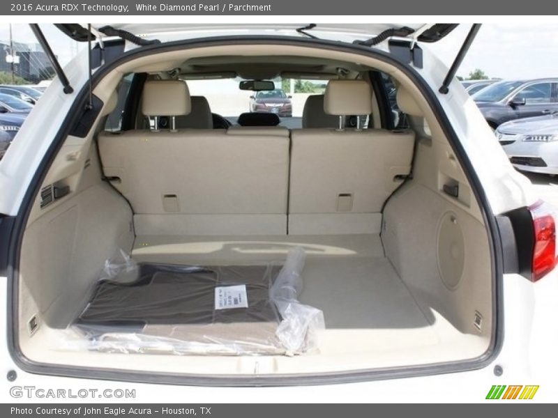 White Diamond Pearl / Parchment 2016 Acura RDX Technology