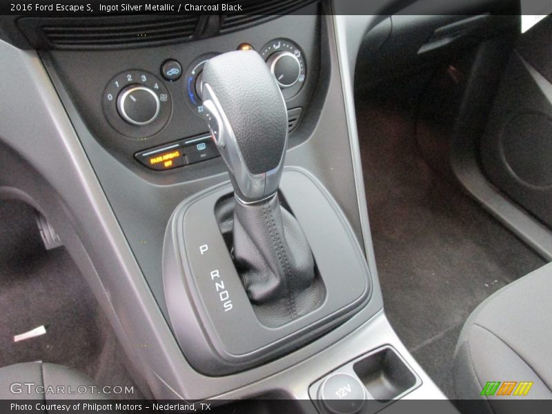 Ingot Silver Metallic / Charcoal Black 2016 Ford Escape S