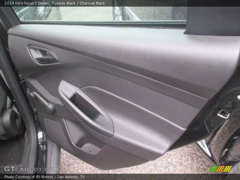 Tuxedo Black / Charcoal Black 2014 Ford Focus S Sedan