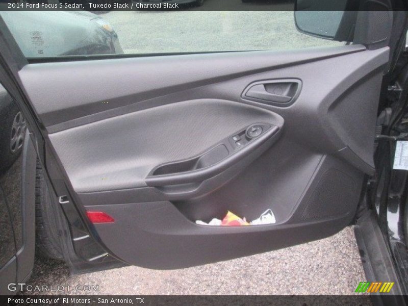 Tuxedo Black / Charcoal Black 2014 Ford Focus S Sedan