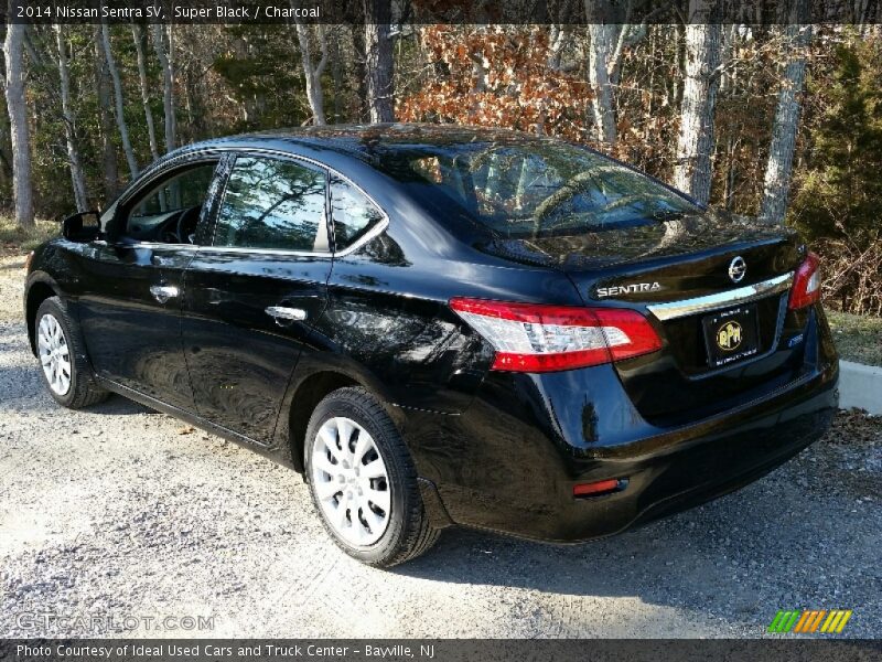 Super Black / Charcoal 2014 Nissan Sentra SV