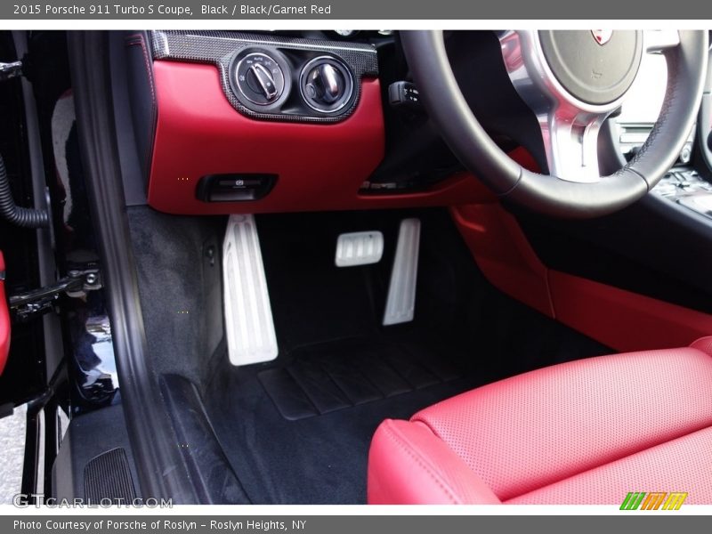 Black / Black/Garnet Red 2015 Porsche 911 Turbo S Coupe