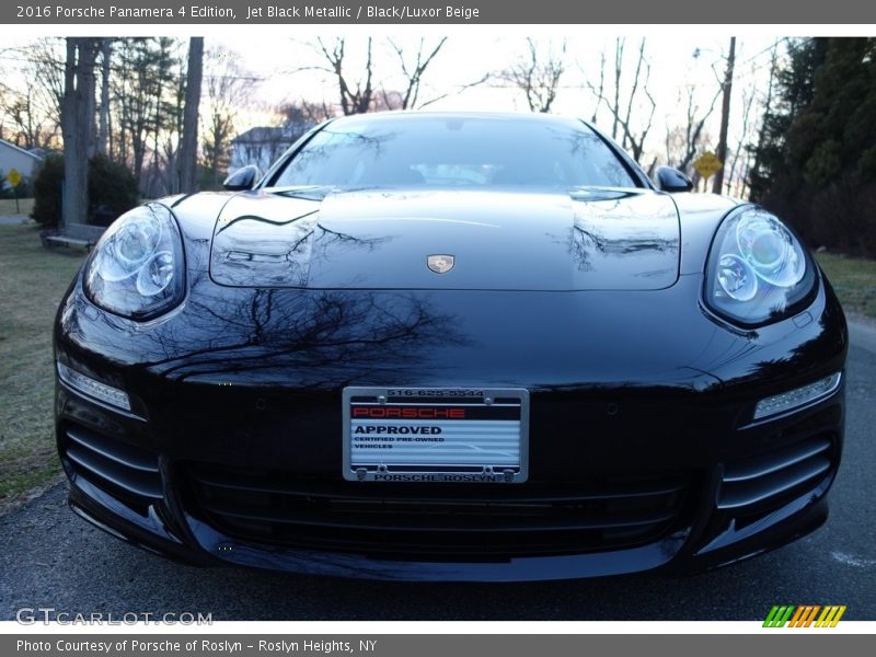 Jet Black Metallic / Black/Luxor Beige 2016 Porsche Panamera 4 Edition