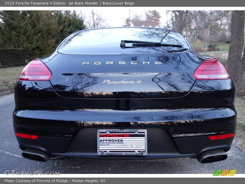 Jet Black Metallic / Black/Luxor Beige 2016 Porsche Panamera 4 Edition
