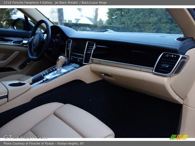 Jet Black Metallic / Black/Luxor Beige 2016 Porsche Panamera 4 Edition