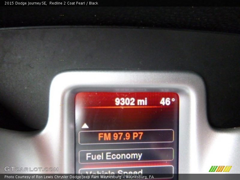 Redline 2 Coat Pearl / Black 2015 Dodge Journey SE