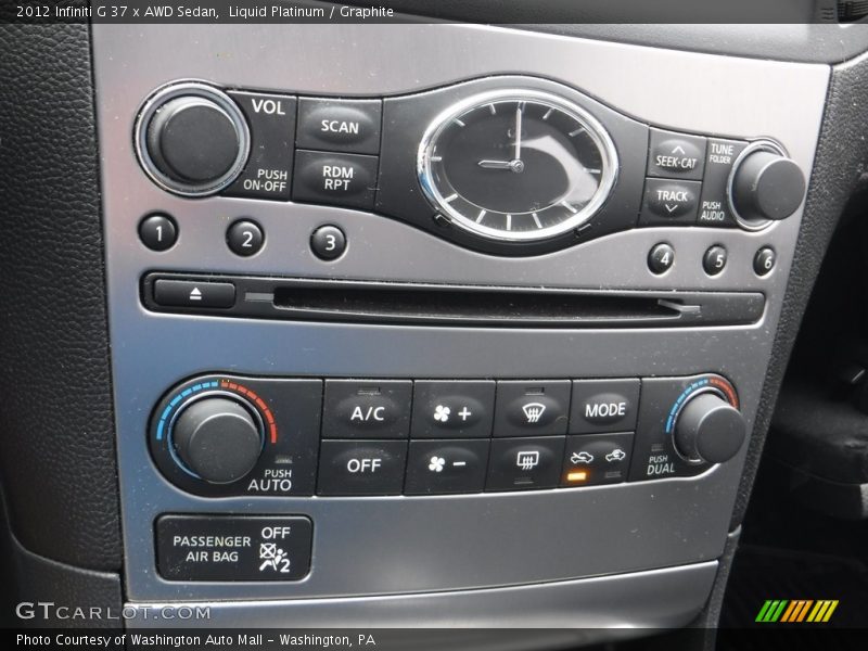 Liquid Platinum / Graphite 2012 Infiniti G 37 x AWD Sedan