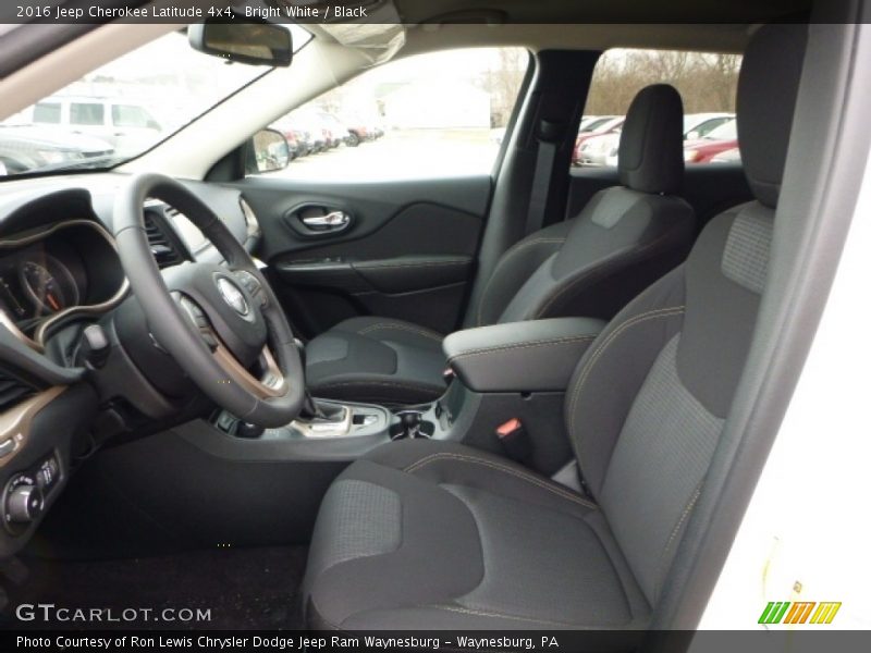 Bright White / Black 2016 Jeep Cherokee Latitude 4x4