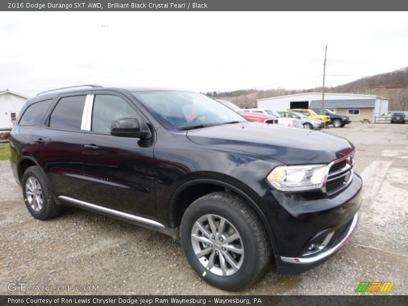 Brilliant Black Crystal Pearl / Black 2016 Dodge Durango SXT AWD