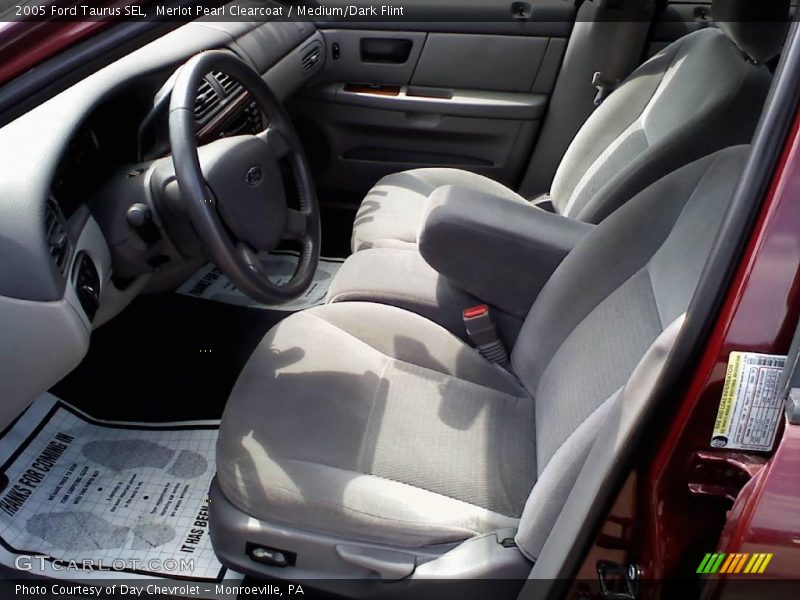 Merlot Pearl Clearcoat / Medium/Dark Flint 2005 Ford Taurus SEL