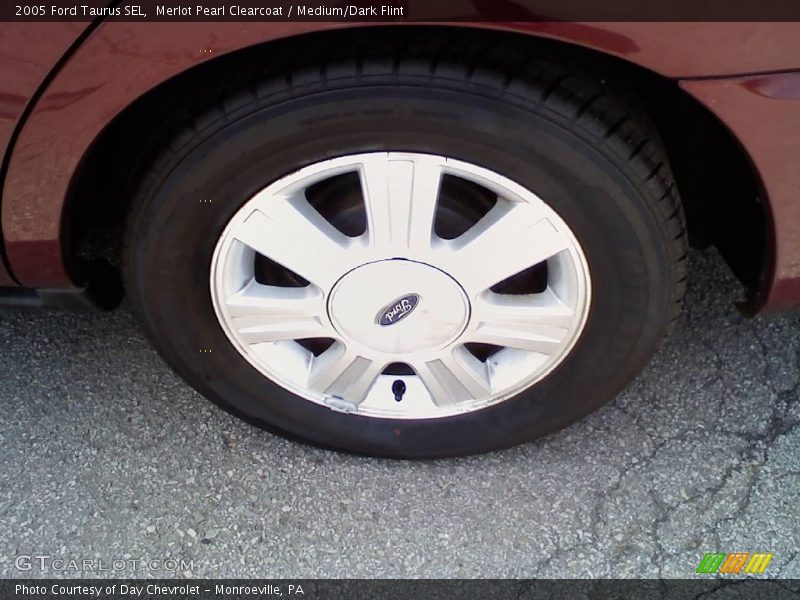 Merlot Pearl Clearcoat / Medium/Dark Flint 2005 Ford Taurus SEL