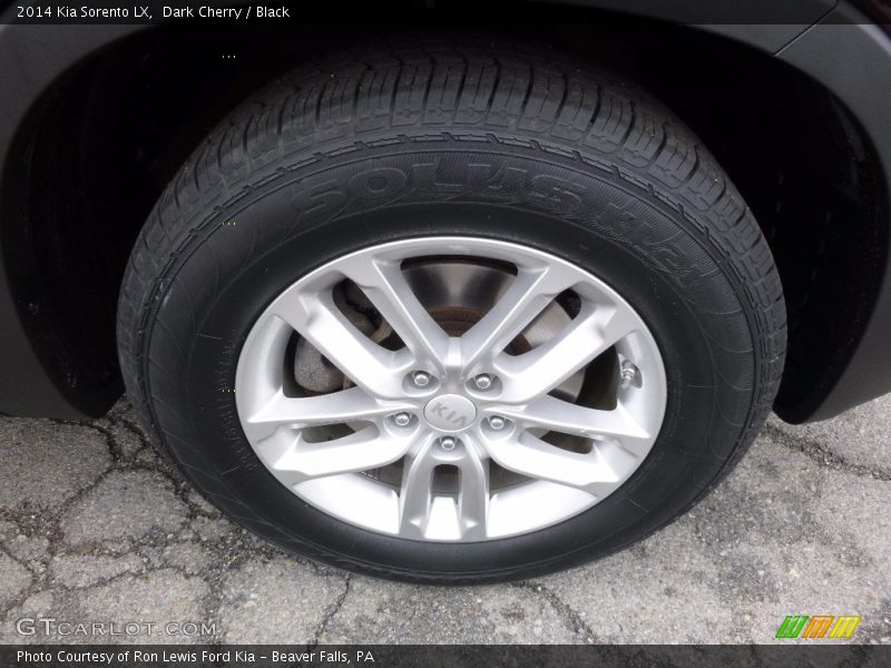 Dark Cherry / Black 2014 Kia Sorento LX